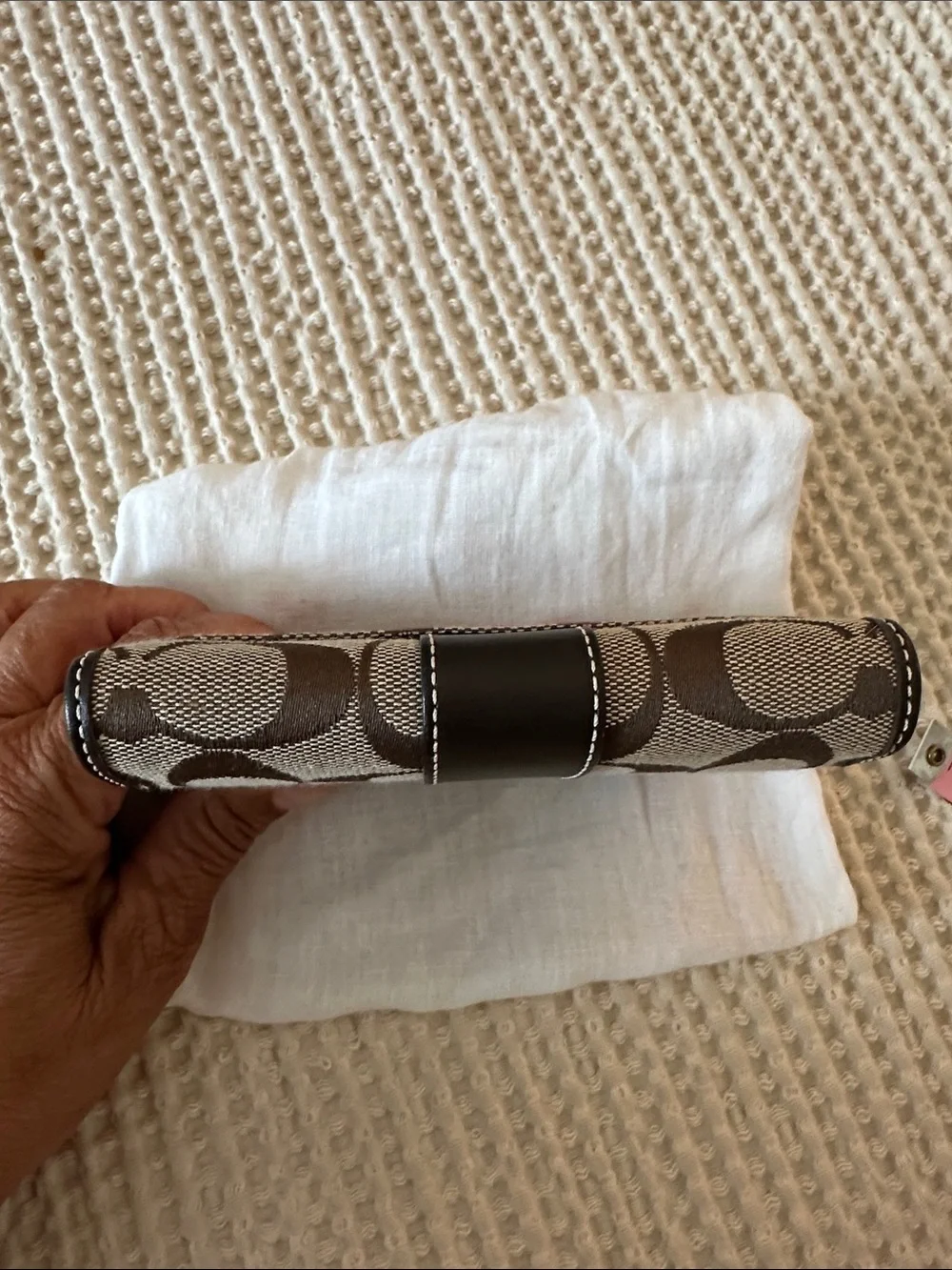 NWT Coach Hampton Signature Compact Clutch/Trifold Wallet